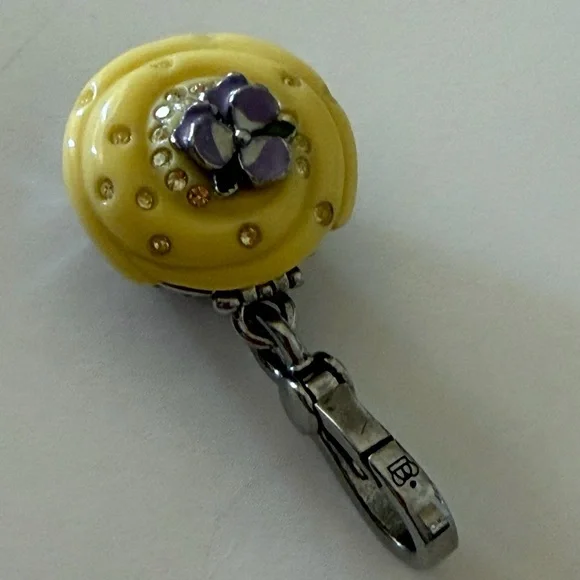 Juicy Couture Yellow and Purple cupcakes charms - Picture 4 of 7